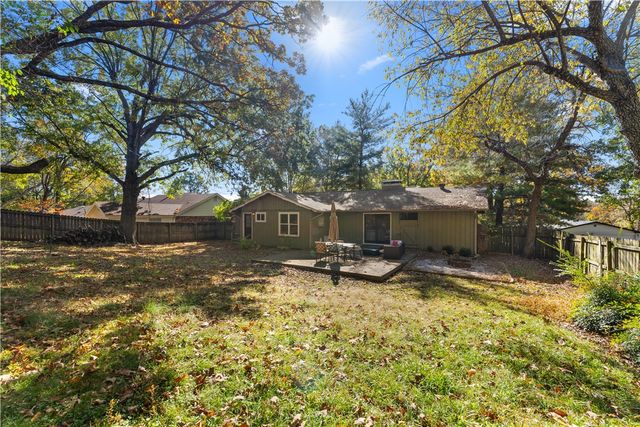 1316 Cardinal Drive, Fayetteville, AR 72703