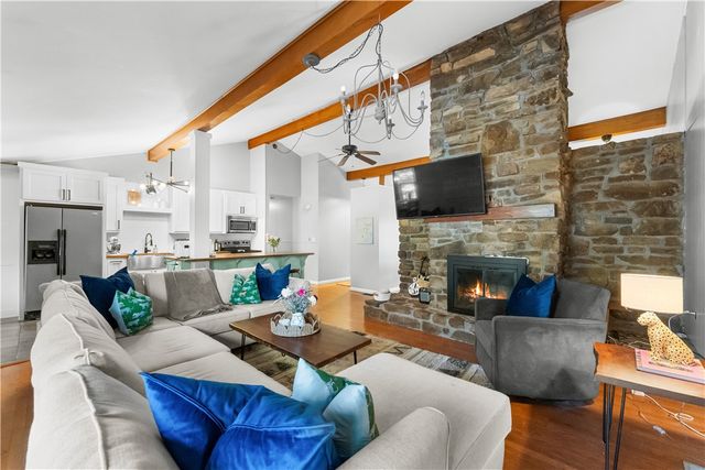 1316 Cardinal Drive, Fayetteville, AR 72703