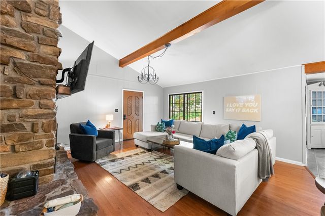 1316 Cardinal Drive, Fayetteville, AR 72703