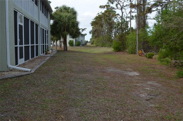 8100 MEMORY LANE 207, Rotonda West, FL 33947