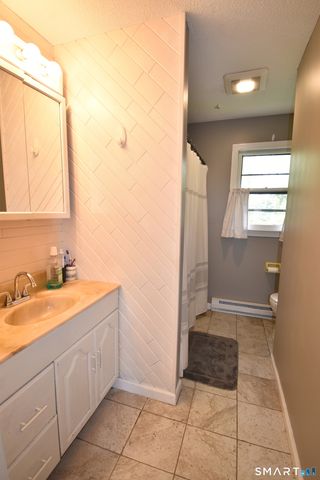 139 Strawberry Hill Road, Bristol, CT 06010