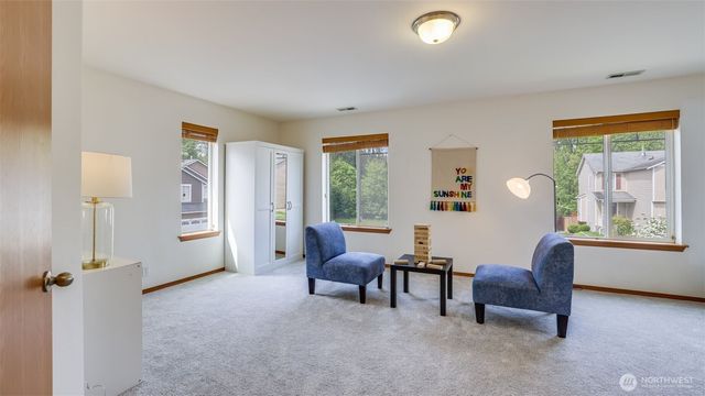 28843 213th Court SE, Kent, WA 98042