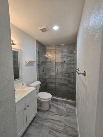 2908 W Elm Street, Denison, TX 75020