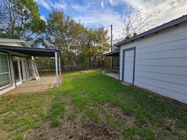 2908 W Elm Street, Denison, TX 75020