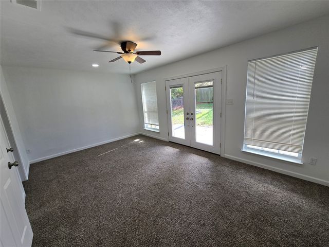 2908 W Elm Street, Denison, TX 75020