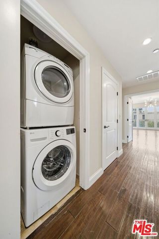 320 S SWALL Drive 3, Los Angeles, CA 90048