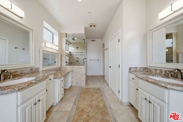 320 S SWALL Drive 3, Los Angeles, CA 90048