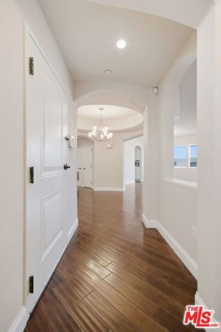 320 S SWALL Drive 3, Los Angeles, CA 90048