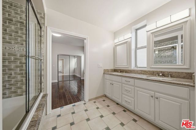 320 S SWALL Drive 3, Los Angeles, CA 90048