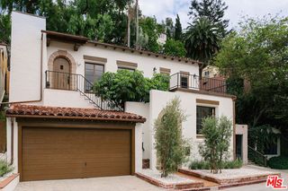 2050 N Las Palmas Avenue, Los Angeles, CA 90068