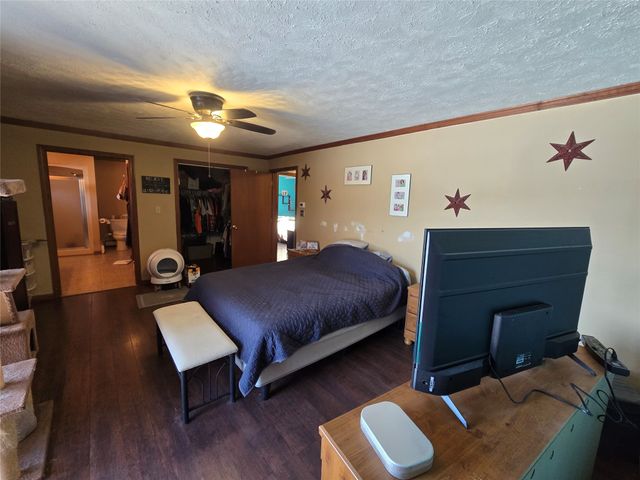 156 E MAIN Street, Columbus, PA 16405