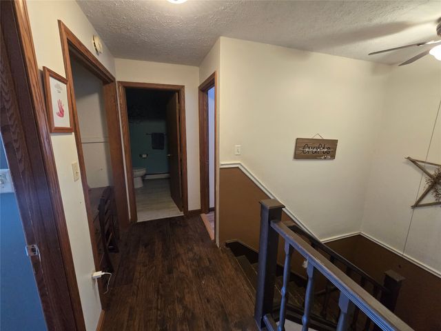 156 E MAIN Street, Columbus, PA 16405