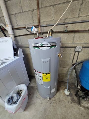 156 E MAIN Street, Columbus, PA 16405