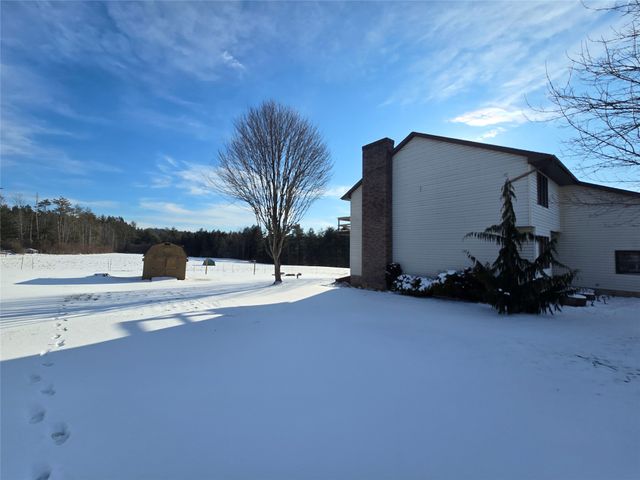 156 E MAIN Street, Columbus, PA 16405