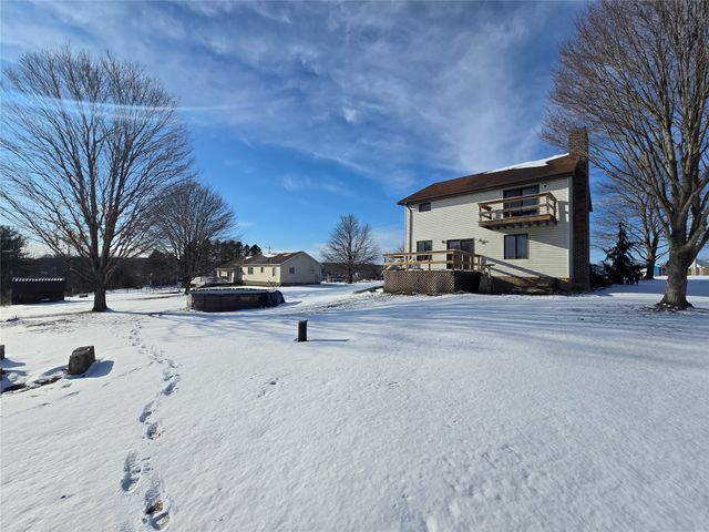 156 E MAIN Street, Columbus, PA 16405