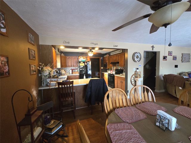 156 E MAIN Street, Columbus, PA 16405