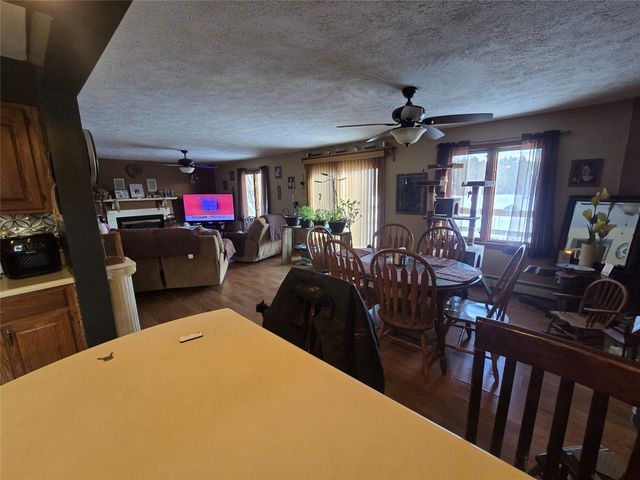 156 E MAIN Street, Columbus, PA 16405