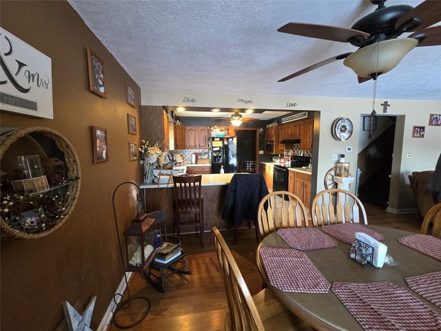 156 E MAIN Street, Columbus, PA 16405