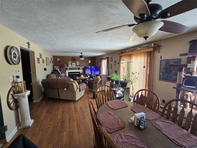 156 E MAIN Street, Columbus, PA 16405