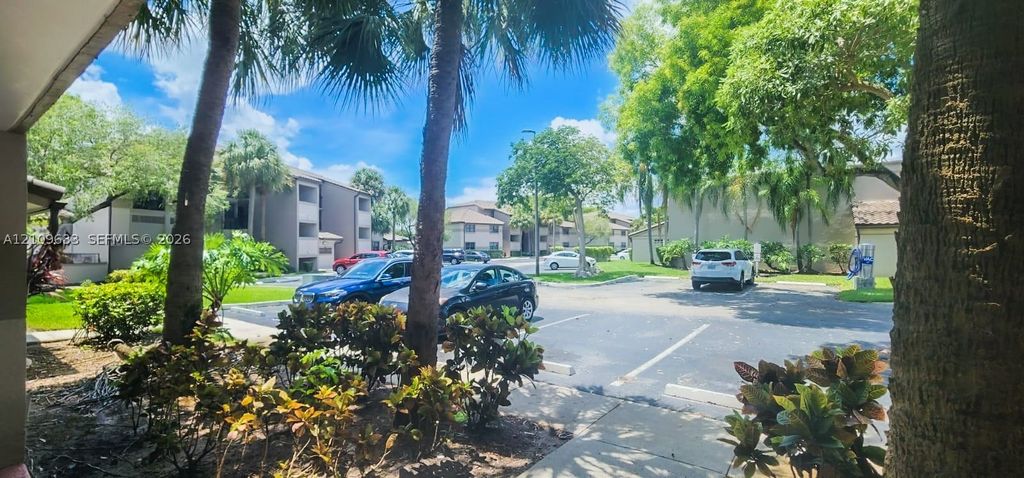 9830 Nob Hill Ln 9830, Sunrise, FL 33351