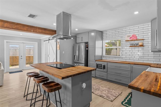 3412 W BAY AVENUE, Tampa, FL 33611