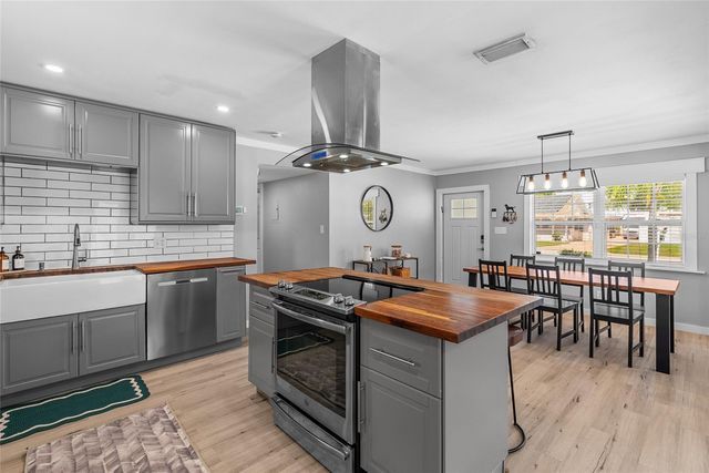 3412 W BAY AVENUE, Tampa, FL 33611