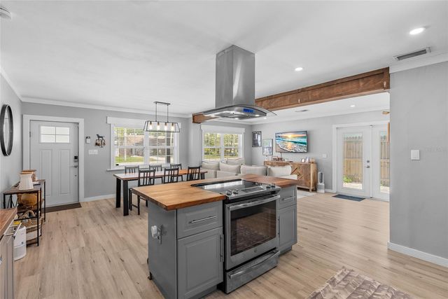 3412 W BAY AVENUE, Tampa, FL 33611