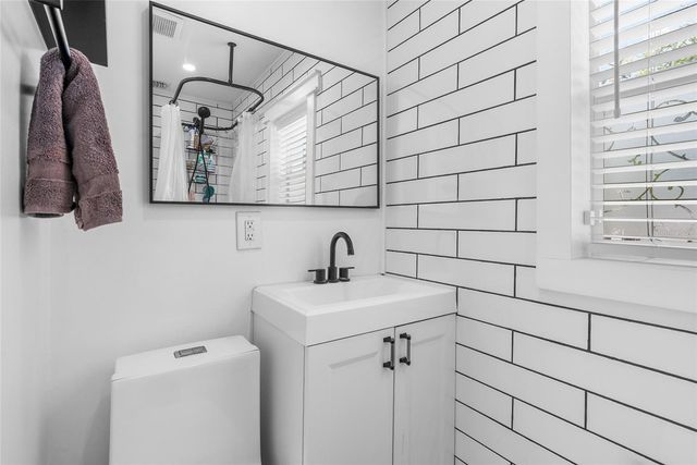 3412 W BAY AVENUE, Tampa, FL 33611