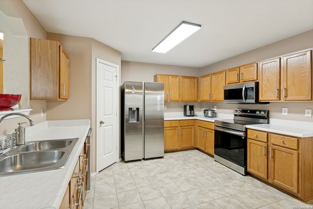 1648 SPICE SPG, San Antonio, TX 78260