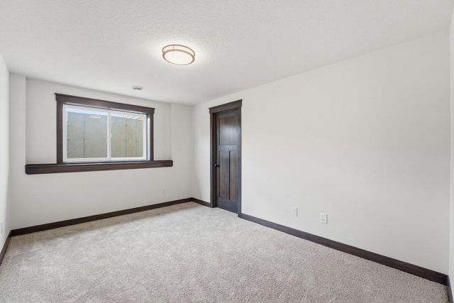 909 Acorn Court, Hudson, WI 54016