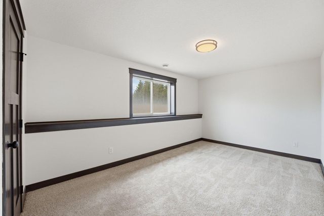 909 Acorn Court, Hudson, WI 54016