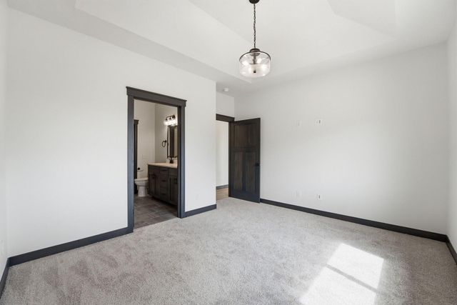 909 Acorn Court, Hudson, WI 54016