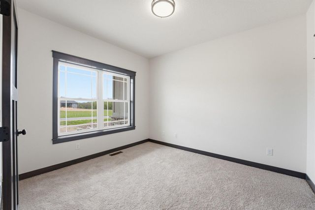 909 Acorn Court, Hudson, WI 54016