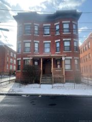 17 Harrison Place APT C, Hartford, CT 06112