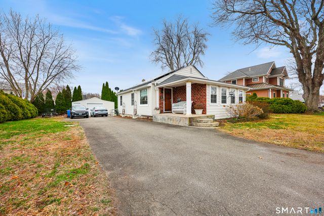 24 Seabreeze Road, Old Saybrook, CT 06475