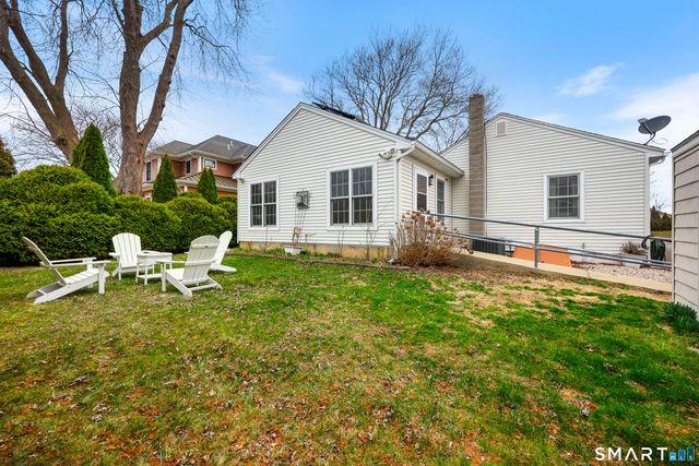 24 Seabreeze Road, Old Saybrook, CT 06475