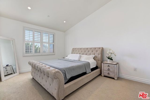 841 Westmount Drive 116, West Hollywood, CA 90069