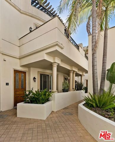 841 Westmount Drive 116, West Hollywood, CA 90069