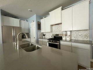 3810 Glenloch Way, Converse, TX 78109