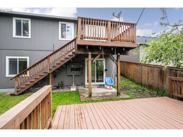 553 S 48TH Pl, Springfield, OR 97478