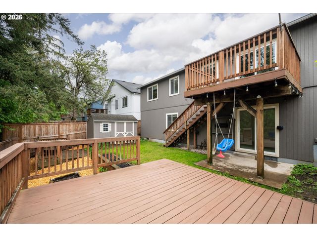 553 S 48TH Pl, Springfield, OR 97478