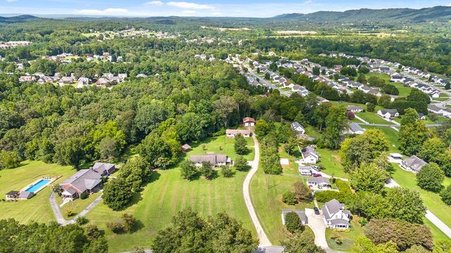 204 Old County Road, Ringgold, GA 30736
