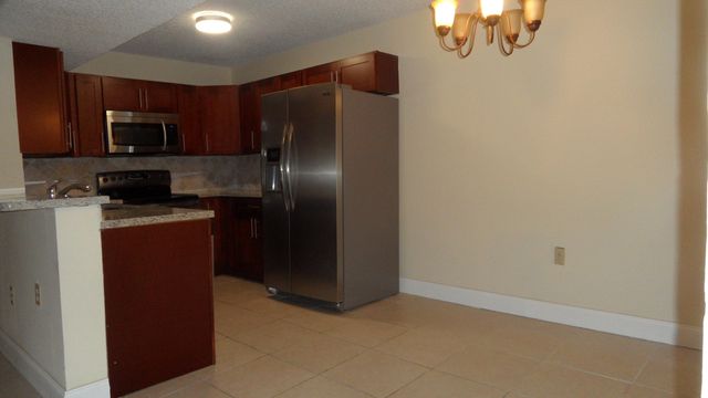 351 Palm Way W 201, Pembroke Pines, FL 33025