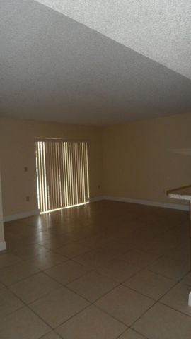 351 Palm Way W 201, Pembroke Pines, FL 33025