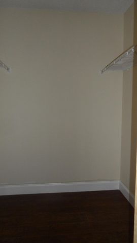 351 Palm Way W 201, Pembroke Pines, FL 33025