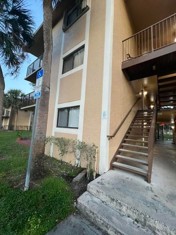 351 Palm Way W 201, Pembroke Pines, FL 33025