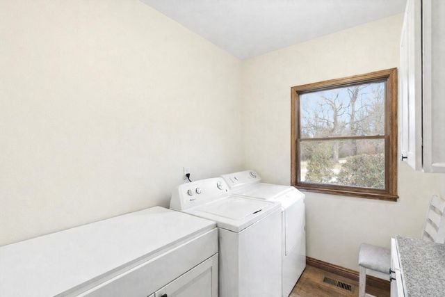 3538 N Prince Lane, Springfield, MO 65803