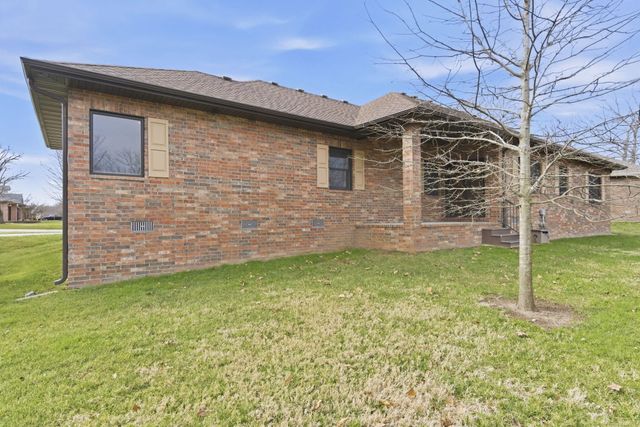 3538 N Prince Lane, Springfield, MO 65803