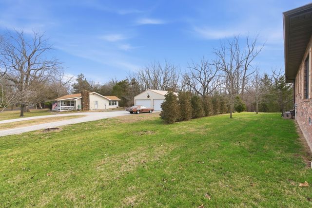 3538 N Prince Lane, Springfield, MO 65803
