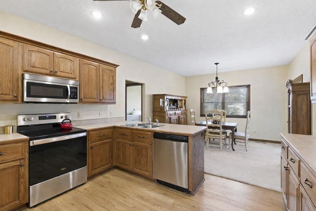 3538 N Prince Lane, Springfield, MO 65803